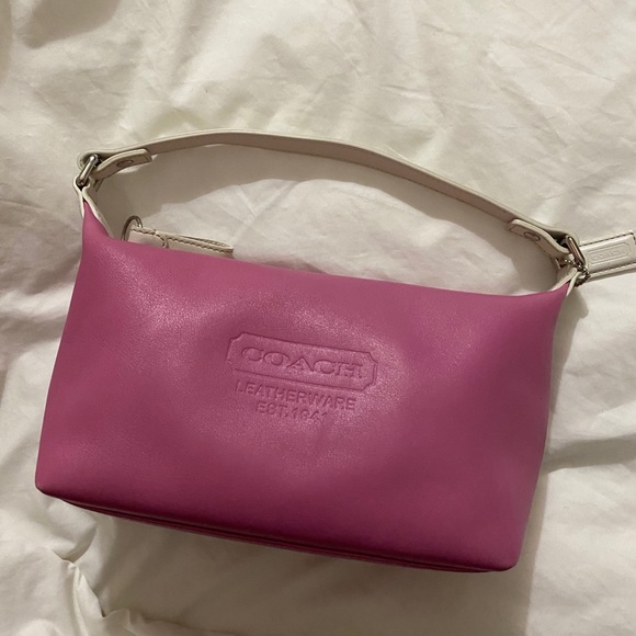 Vintage Pink Coach - send offers $$$ - Picture 3 of 6
